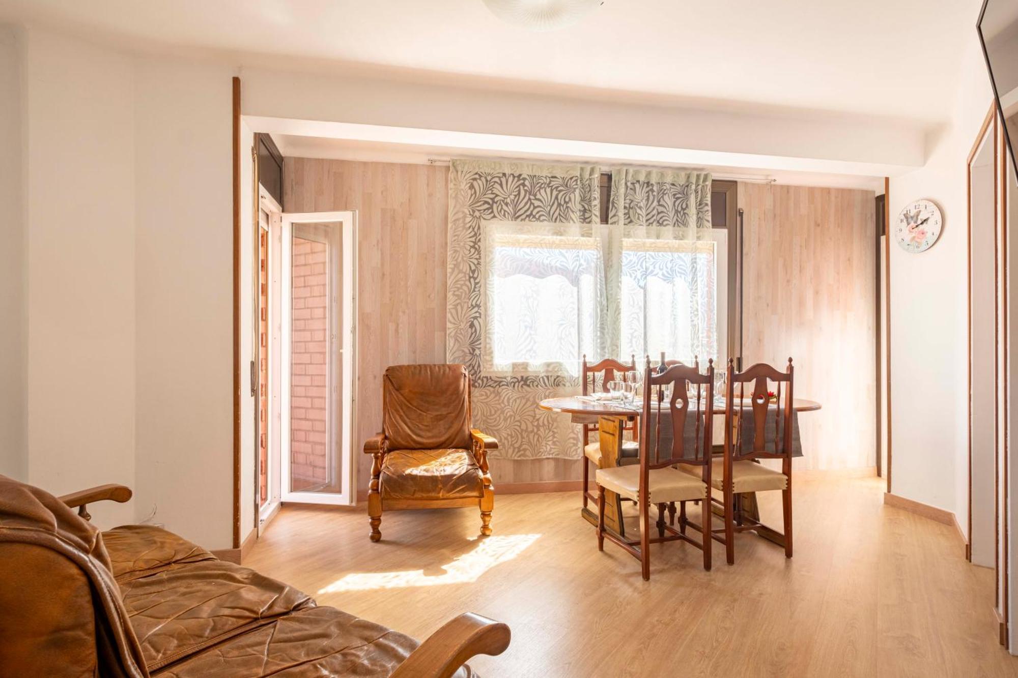 5 Min To The Sea And 15 Min To Barcelona Center Apartment Сант Адриа де Бесос Екстериор снимка