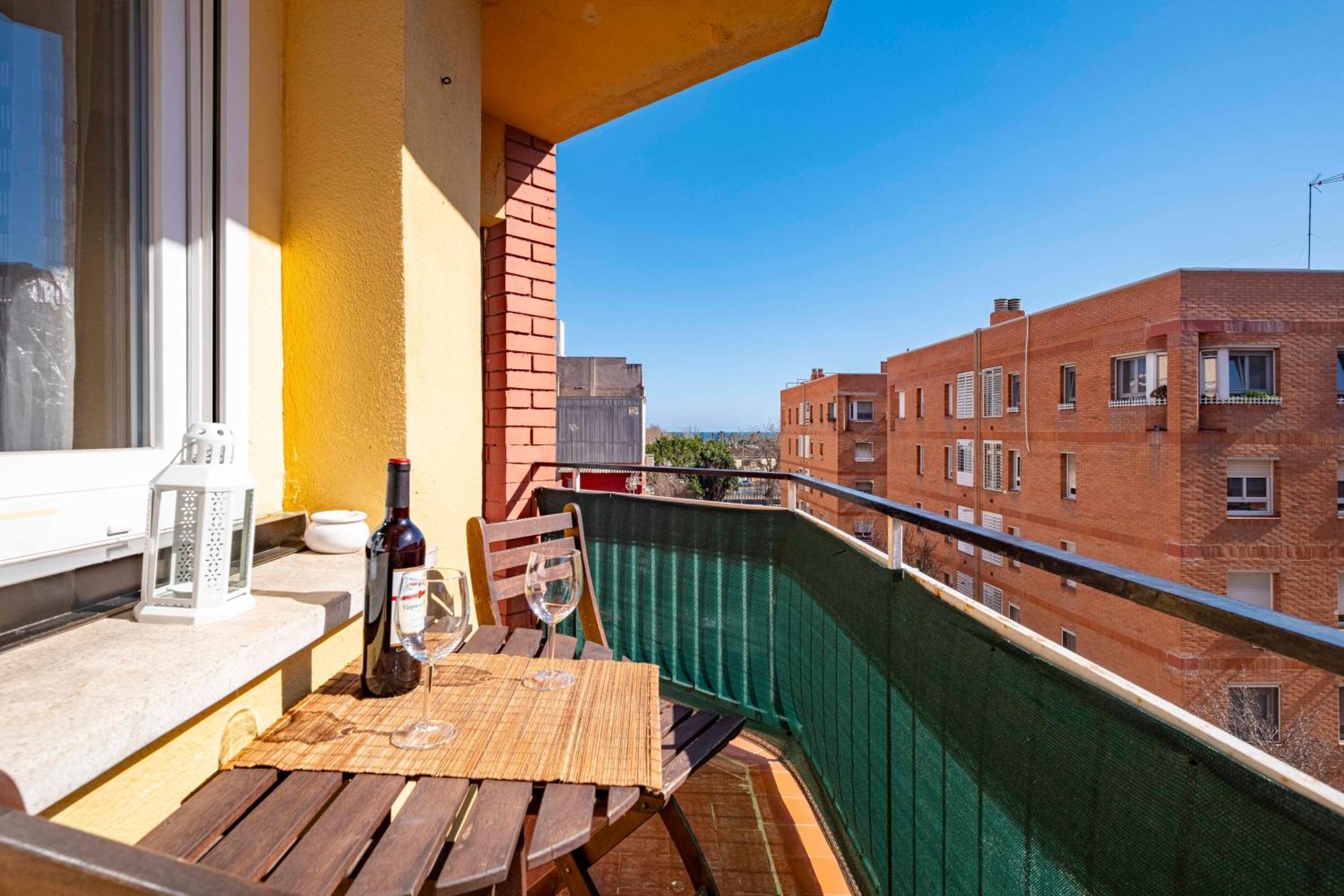 5 Min To The Sea And 15 Min To Barcelona Center Apartment Сант Адриа де Бесос Екстериор снимка